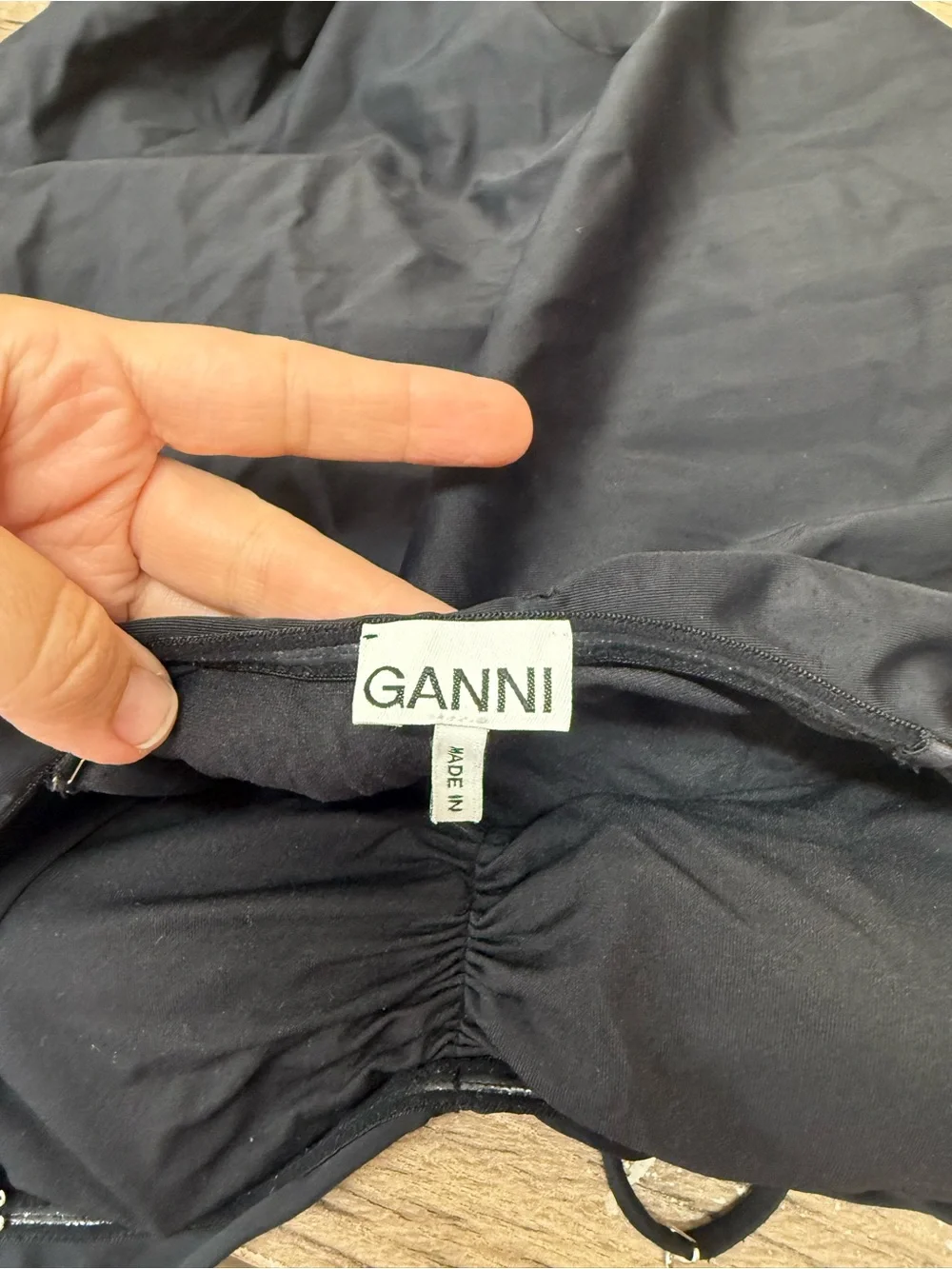 GANNI womens Black Ruched Accent One Piece Swimsuit size‎ 38 - 6